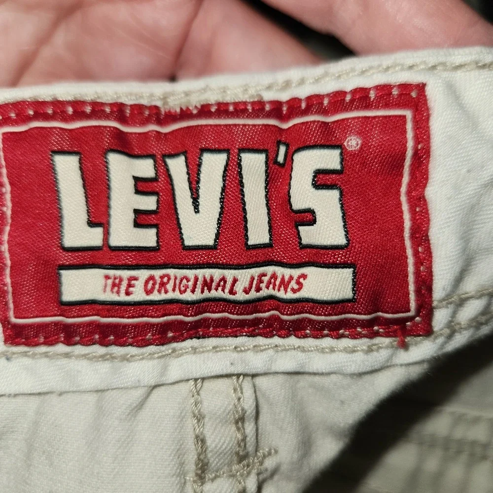 Levis Tan Khaki Cargo Shorts Men's Size 36 Flat Front Thick‎
